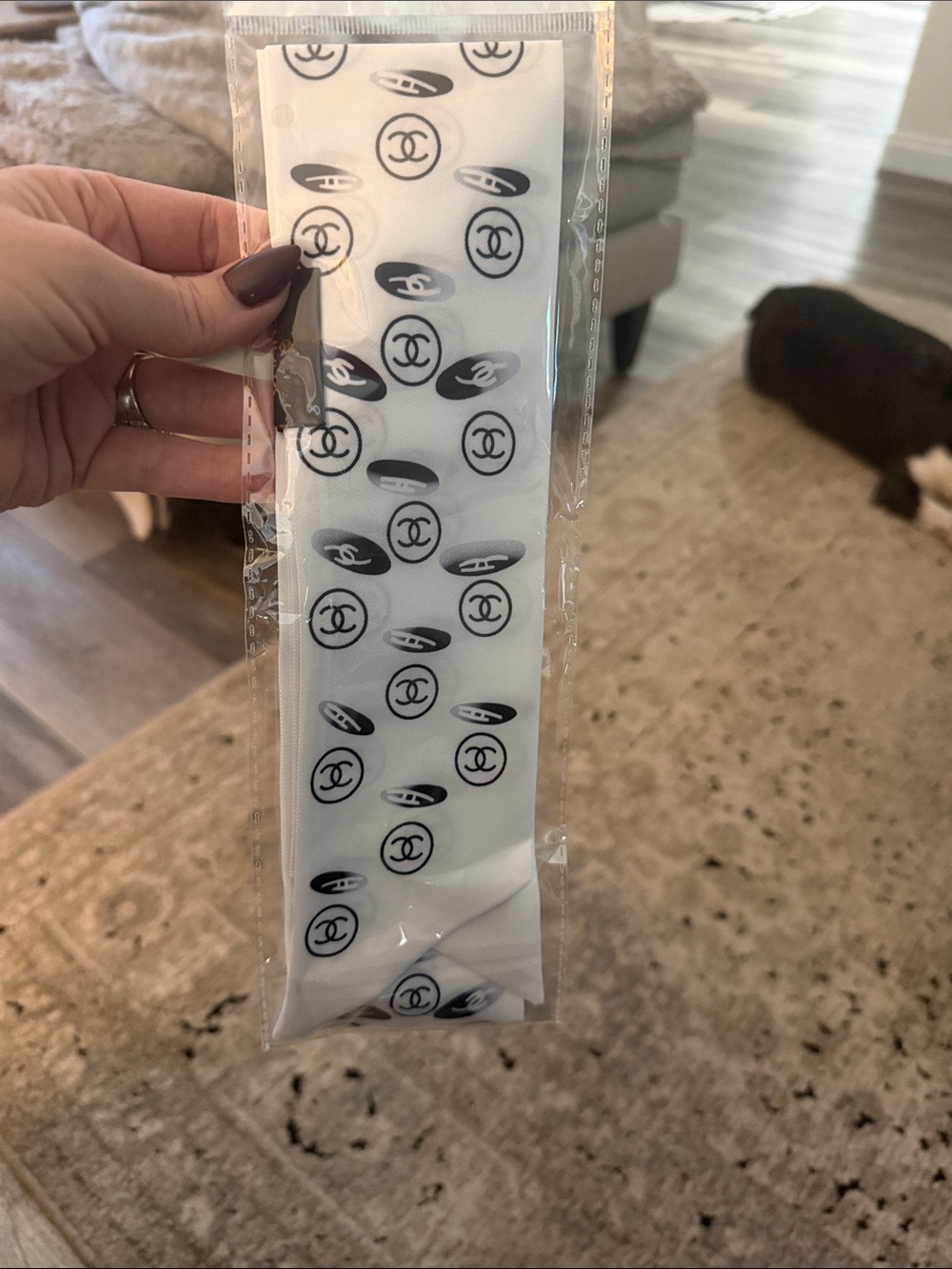 Unbranded CC White and Black Logo Pattern twilly for hair or handbag NEW